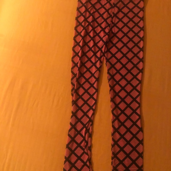 Summer fit for the sexy - Picture 1 of 1